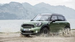 Mini Countryman Facelifting (2015) - widok z przodu