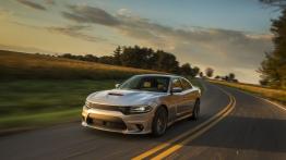 Dodge Charger SRT 392 Facelifting (2015) - widok z przodu