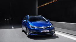 Toyota Auris II Touring Sports Facelifting (2015) - widok z przodu