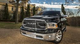 Ram 1500 Laramie Limited (2015) - widok z przodu