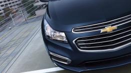 Chevrolet Cruze Facelifting (2015) - prawy przedni reflektor - wyłączony