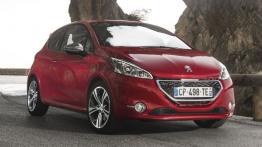 Peugeot 208 I Hatchback 3d 1.2 PureTech 82KM 60kW 2014-2015