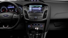 Ford Focus III ST Hatchback Facelifting (2015) - konsola środkowa