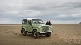 Land Rover Defender Heritage Edition (2015) - widok z przodu