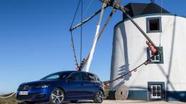 Peugeot 308 II Hatchback GT (2015) - widok z przodu