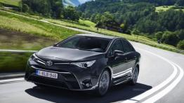 Toyota Avensis III Sedan Facelifting (2015) - widok z przodu
