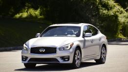 Infiniti Q70 Facelifting (2015) - widok z przodu