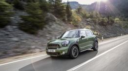 Mini Countryman Facelifting (2015) - widok z przodu