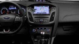 Ford Focus III ST Hatchback Facelifting (2015) - konsola środkowa