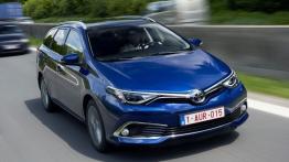 Toyota Auris II Touring Sports Facelifting (2015) - widok z przodu