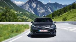Toyota Avensis III Sedan Facelifting (2015) - widok z przodu