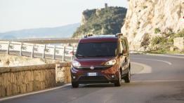Fiat Doblo III Van Facelifting (2015) - widok z przodu