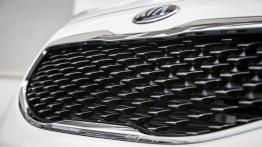 Kia Venga Facelifting (2015) - grill