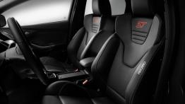Ford Focus III ST Hatchback Facelifting (2015) - widok ogólny wnętrza z przodu