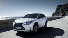 Lexus NX 200t F-Sport (2015) - widok z przodu