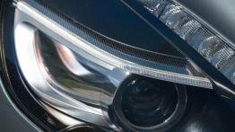 Aston Martin Rapide S (2015) - prawy przedni reflektor - wyłączony