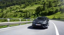 Toyota Avensis III Sedan Facelifting (2015) - widok z przodu