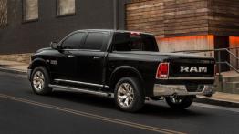 Ram 1500 Laramie Limited (2015) - lewy bok