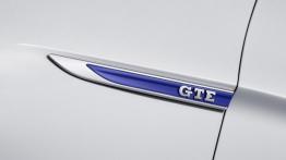 Volkswagen Passat B8 GTE sedan (2015) - emblemat boczny