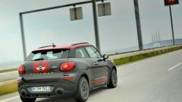 Mini Paceman John Cooper Works (2015) - widok z tyłu