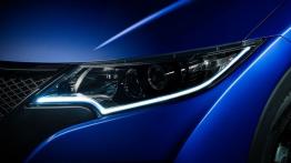 Honda Civic IX Hatchback 5d Sport (2015) - lewy przedni reflektor - włączony