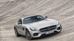 Mercedes-AMG GT (2015) - widok z przodu