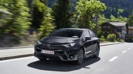 Toyota Avensis III Sedan Facelifting (2015) - widok z przodu