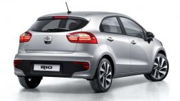 Kia Rio III Hatchback 5d Facelifting (2015) - tył - reflektory włączone