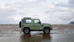 Land Rover Defender Heritage Edition (2015) - prawy bok