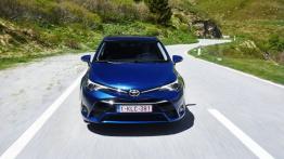 Toyota Avensis III Kombi Facelifting (2015) - widok z przodu