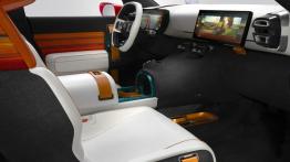 Citroen Aircross Concept (2015) - widok ogólny wnętrza z przodu