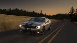 Dodge Challenger III SRT Facelifting (2015) - widok z przodu