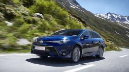 Toyota Avensis III Kombi Facelifting (2015) - widok z przodu