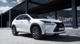 Lexus NX 200t F-Sport (2015) - prawy bok