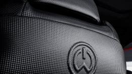 Lexus NX by will.i.am (2015) - fotel kierowcy, widok z tyłu