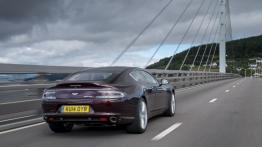 Aston Martin Rapide S (2015) - widok z tyłu