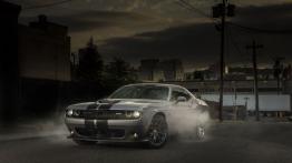 Dodge Challenger III SRT Facelifting (2015) - widok z przodu