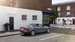 Jaguar XE 2.5T Portfolio (2015) - widok z tyłu