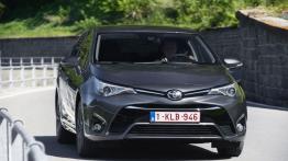 Toyota Avensis III Sedan Facelifting (2015) - widok z przodu