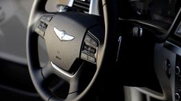 Hyundai Genesis II (2015) - sterowanie w kierownicy