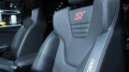Ford Focus III ST Hatchback Facelifting (2015) - oficjalna prezentacja auta