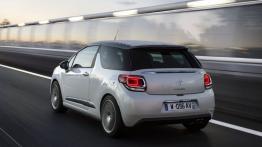 Citroen DS3 Cabrio Facelifting (2015) - widok z tyłu