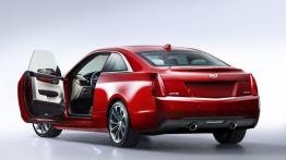 Cadillac ATS Coupe (2015) - tył - reflektory włączone
