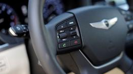 Hyundai Genesis II (2015) - sterowanie w kierownicy