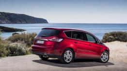 Ford S-Max II TDCi (2015) - widok z tyłu