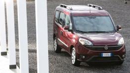 Fiat Doblo III Van Facelifting (2015) - widok z przodu