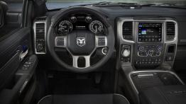 Ram 1500 Laramie Limited (2015) - kokpit