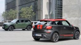 Mini Paceman John Cooper Works (2015) - widok z tyłu