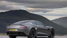 Aston Martin Vanquish (2015) - widok z tyłu
