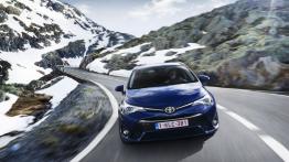 Toyota Avensis III Kombi Facelifting (2015) - widok z przodu